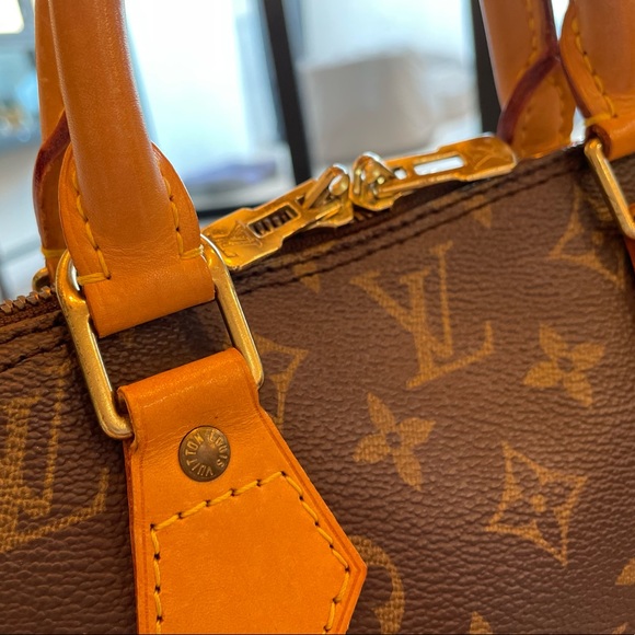 100% Authentic Louis Vuitton Alma Bag - Picture 5 of 16